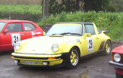 Porsche 911 Targa de Helena Hakkinen y Juan Manuel González