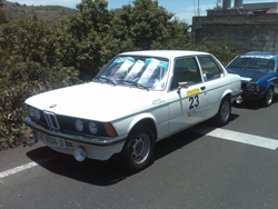 BMW 320 de Jose Luís Marrero y Agustín Vega